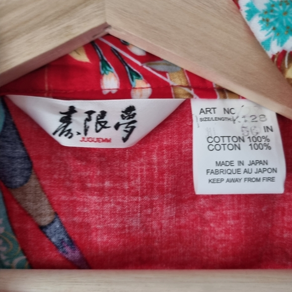 JUGUEMM Kimono Red Patterned Winged Sleeves Made in Japan Size Large - Picture 14 of 15